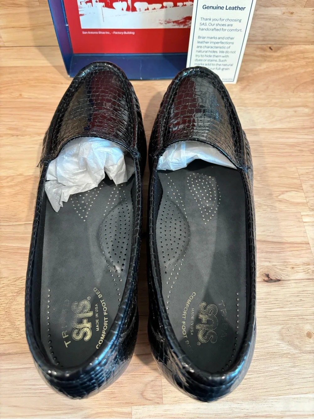 SAS Black Leather Croc Slip-On Loafers 9.5N